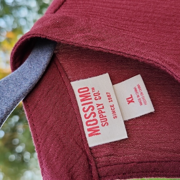 Embroidered Moon Neck Tank - Picture 4 of 5